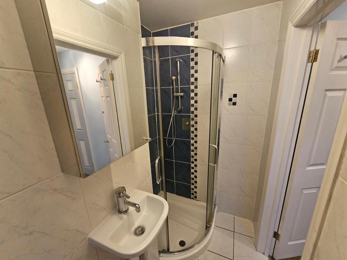Large 4 Bedrooms Golders Green London Exterior photo